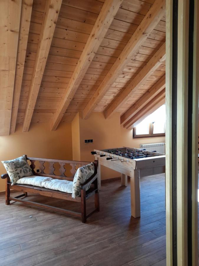Casa Rural Del Tio Maino Becerril de la Sierra Bagian luar foto
